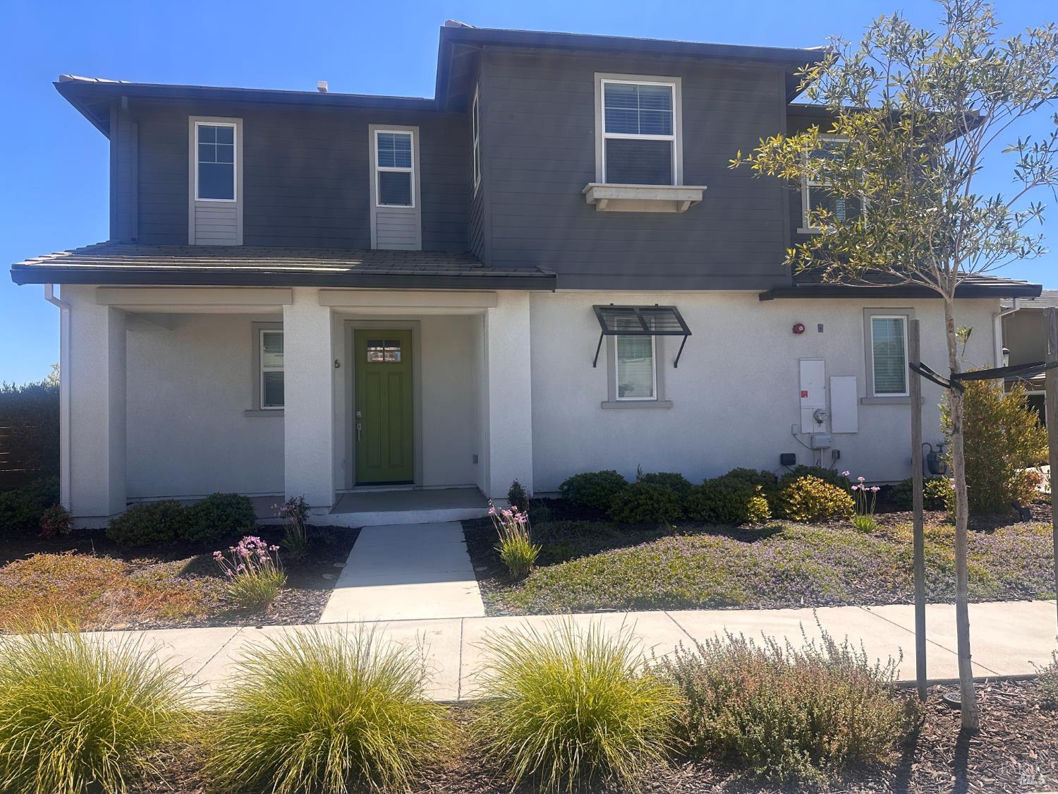2476 Laramie Circle — photo