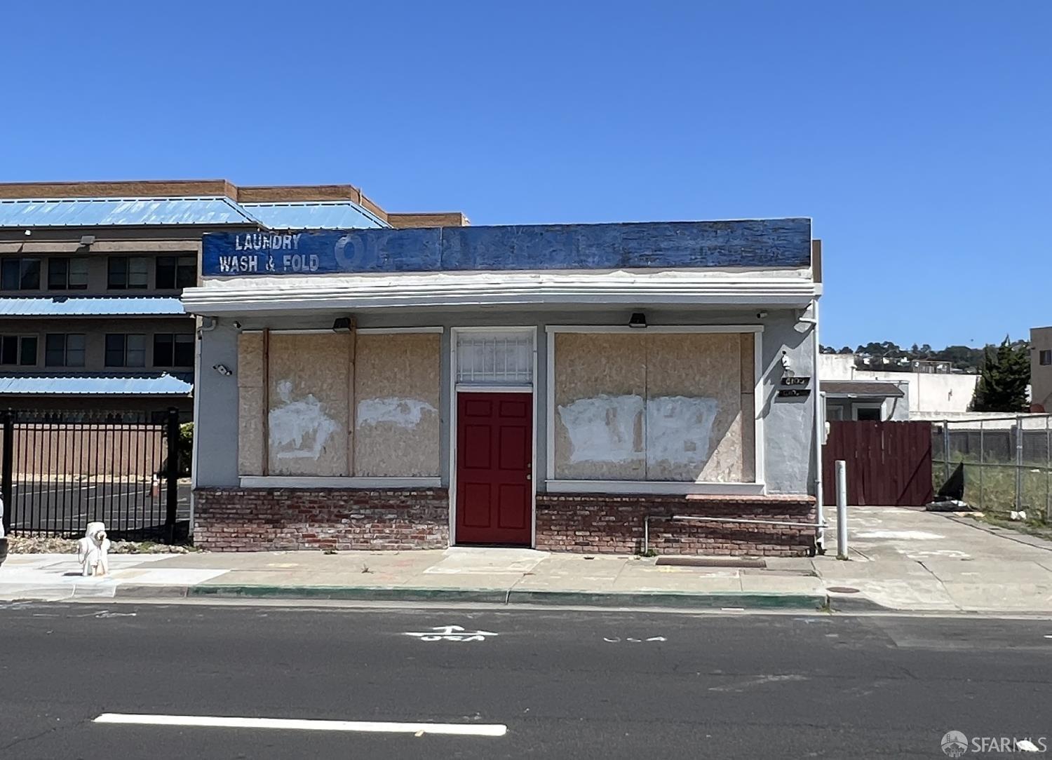 6109 Potrero Avenue — photo