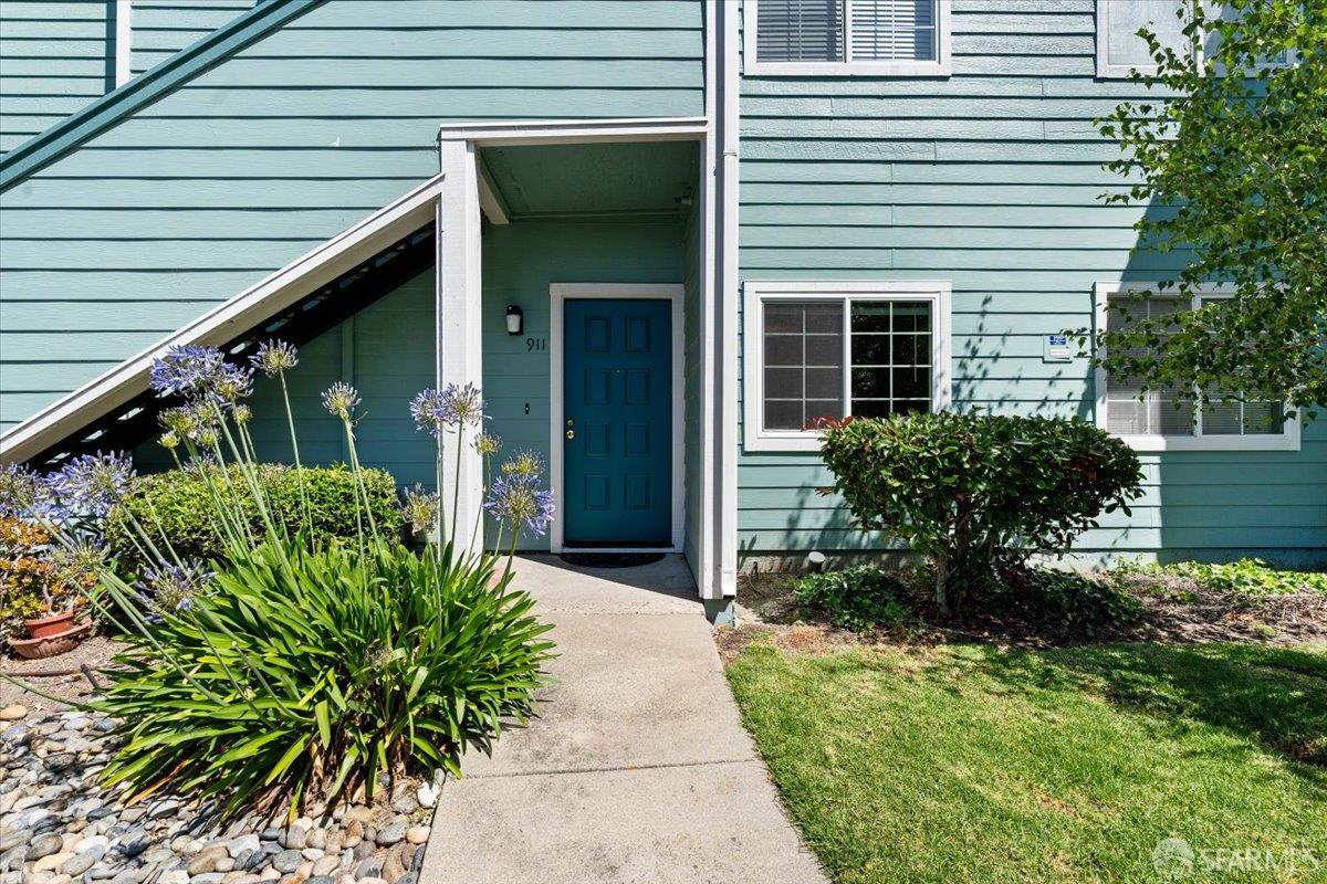 911 Waterford Place — photo