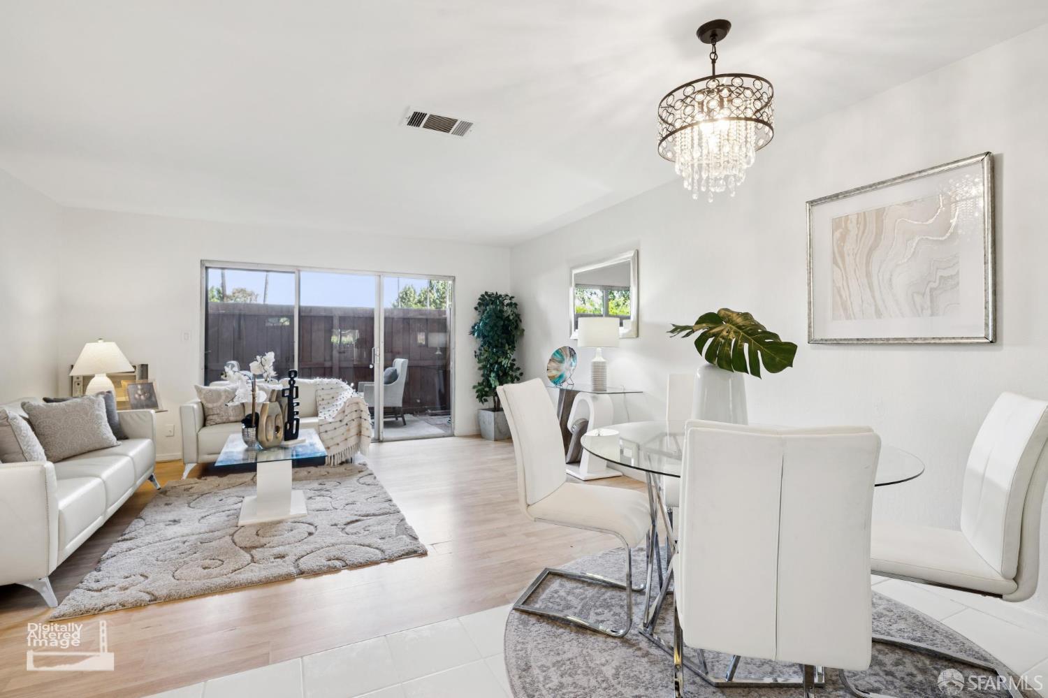 1009 Murrieta Boulevard 7 — photo