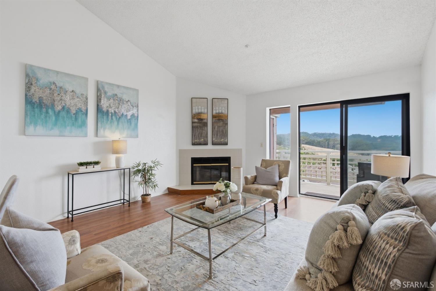 111 Oak Court — photo