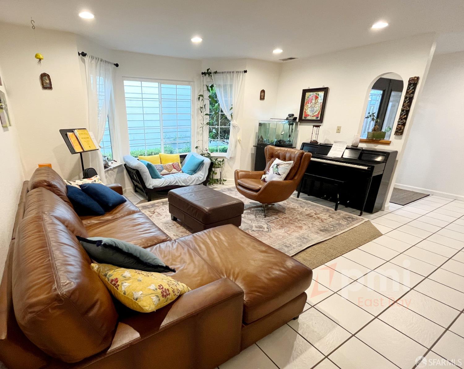 980 Springview Circle, San Ramon, CA 94583 — photo 2