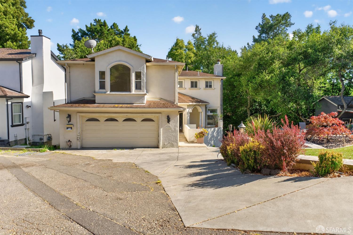 2775 Butters Drive — photo