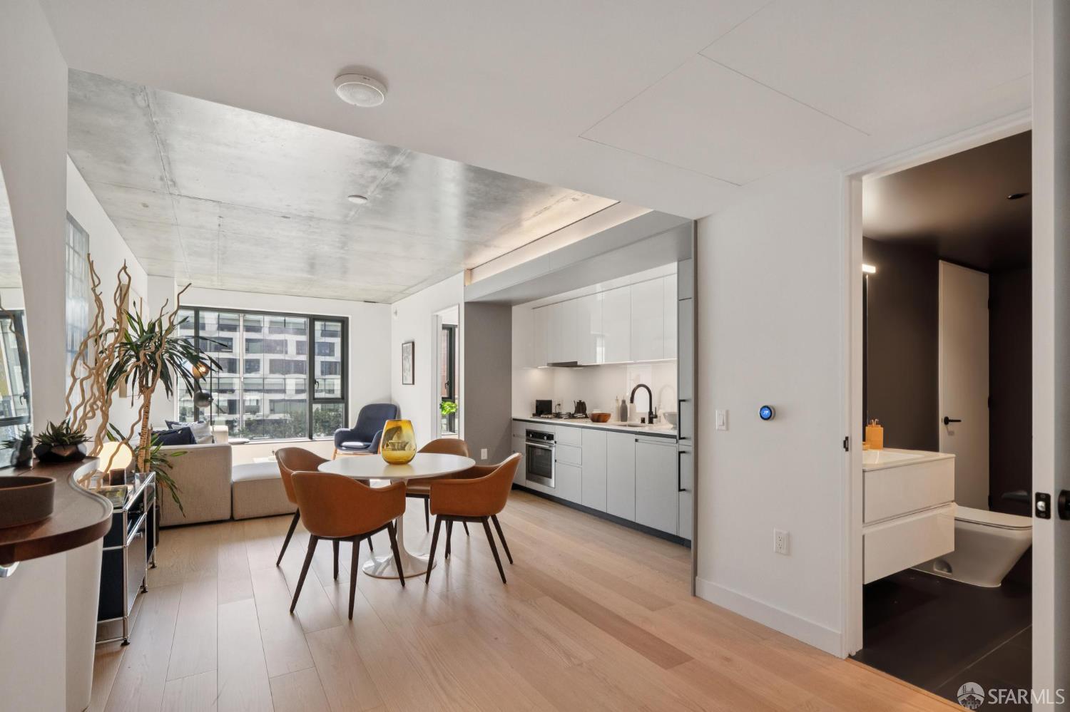 960 Market Street 807 — photo
