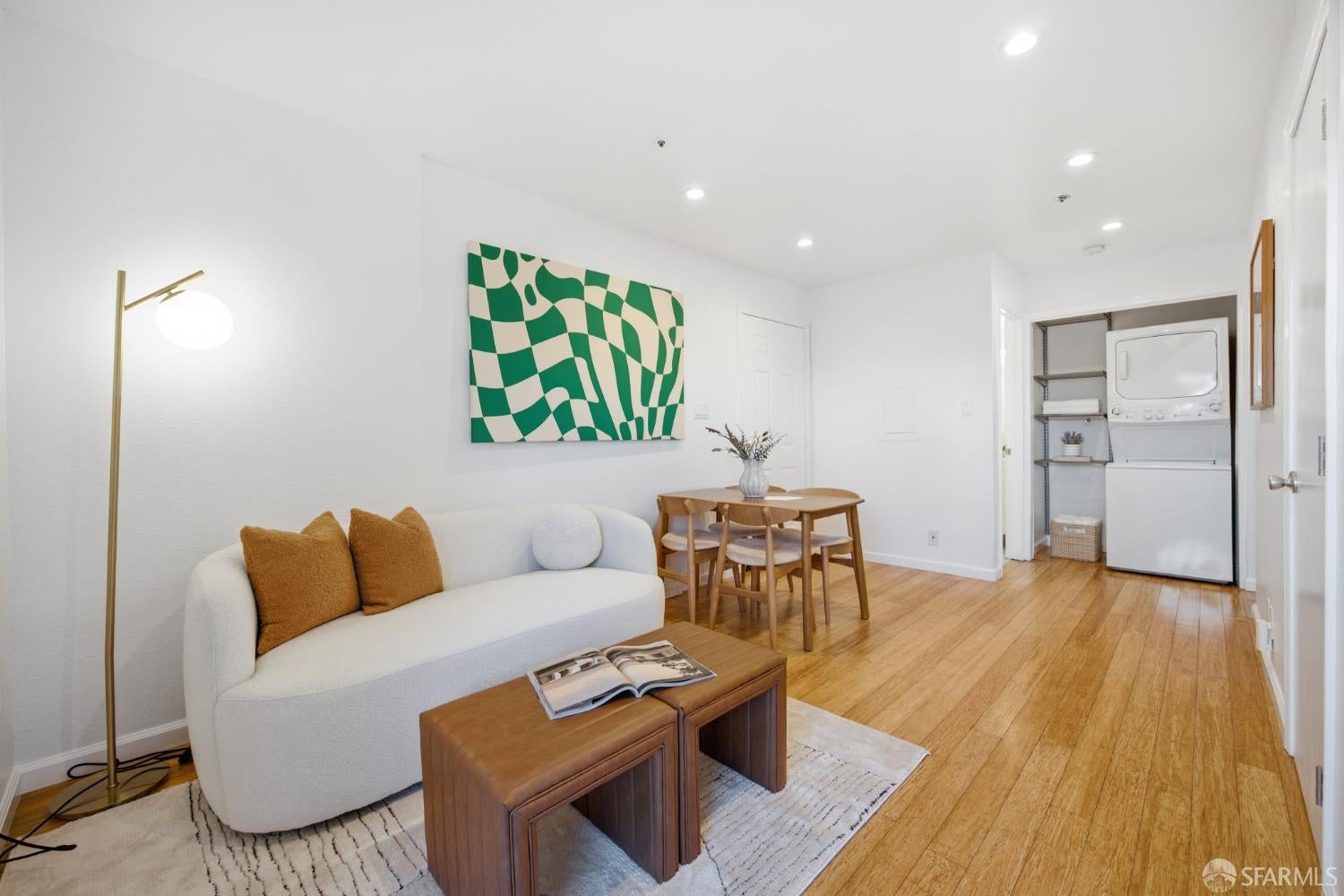 1004 San Antonio Circle 109 — photo