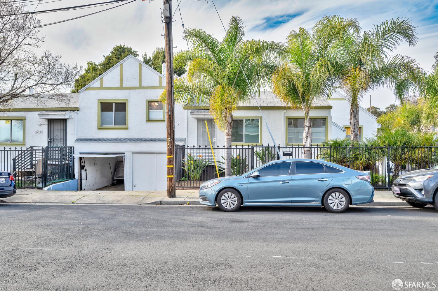 6029 Macarthur Boulevard — photo
