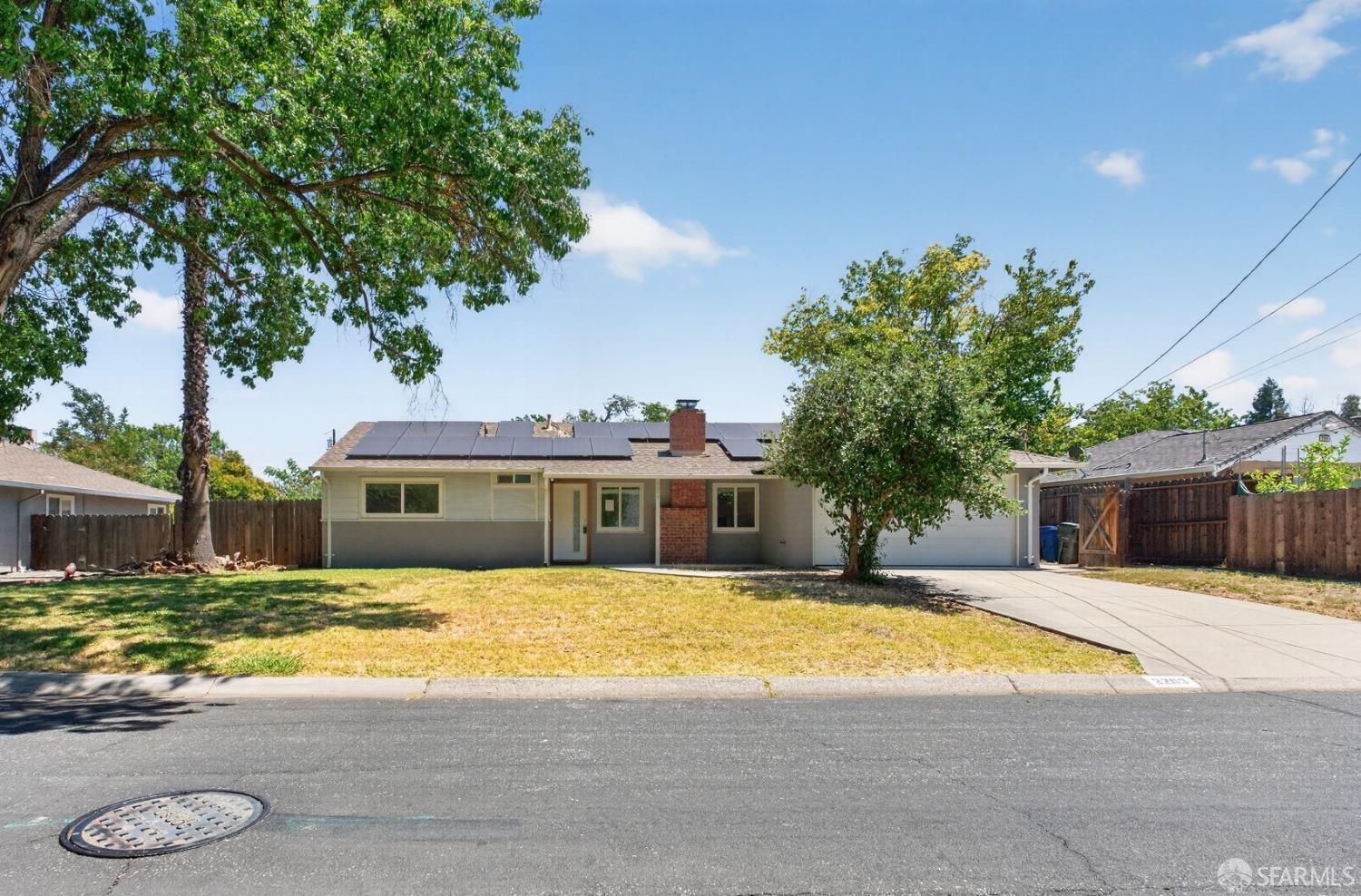 2203 Sherman Drive — photo