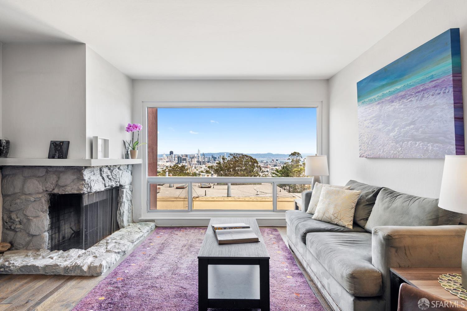 655 Corbett Avenue 203 — photo