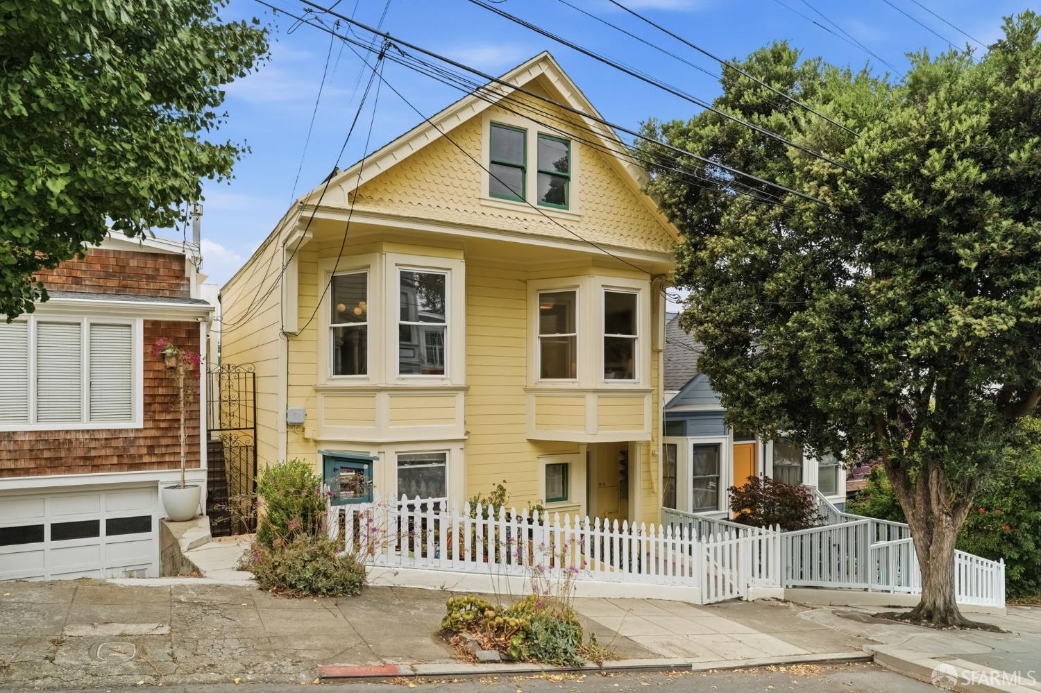 36 Gladys Street — photo