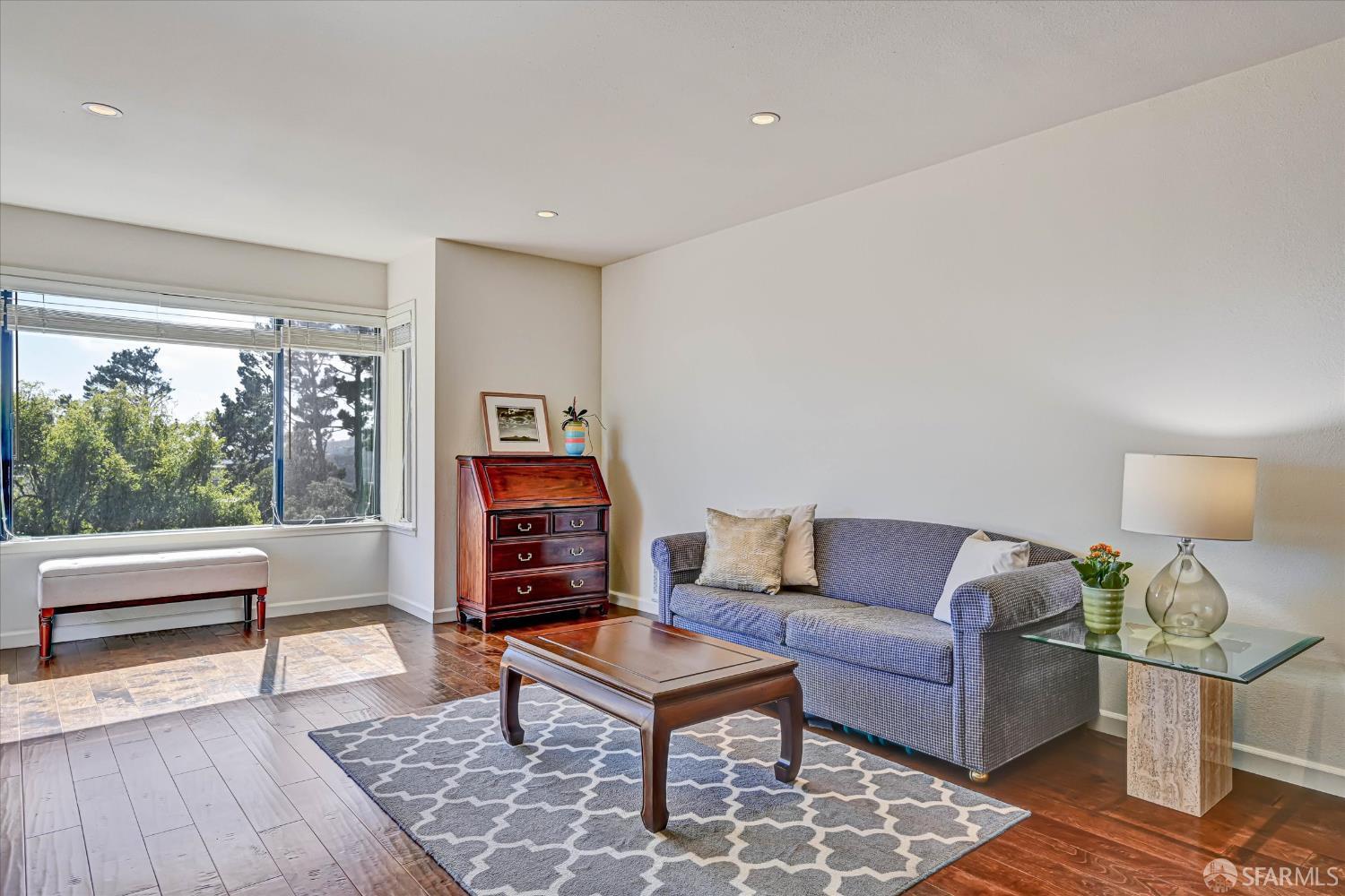 65 Ora Way 101C — photo