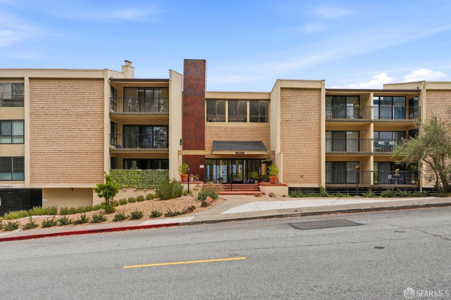 380 Vallejo Drive 126 — photo