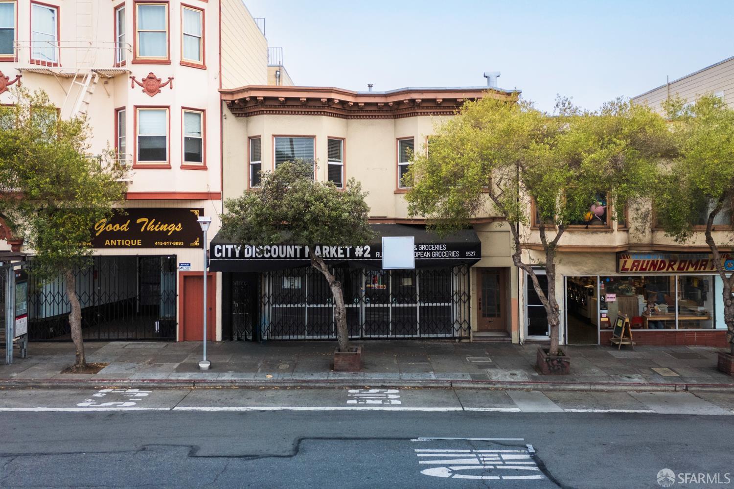 5527 Geary Boulevard — photo