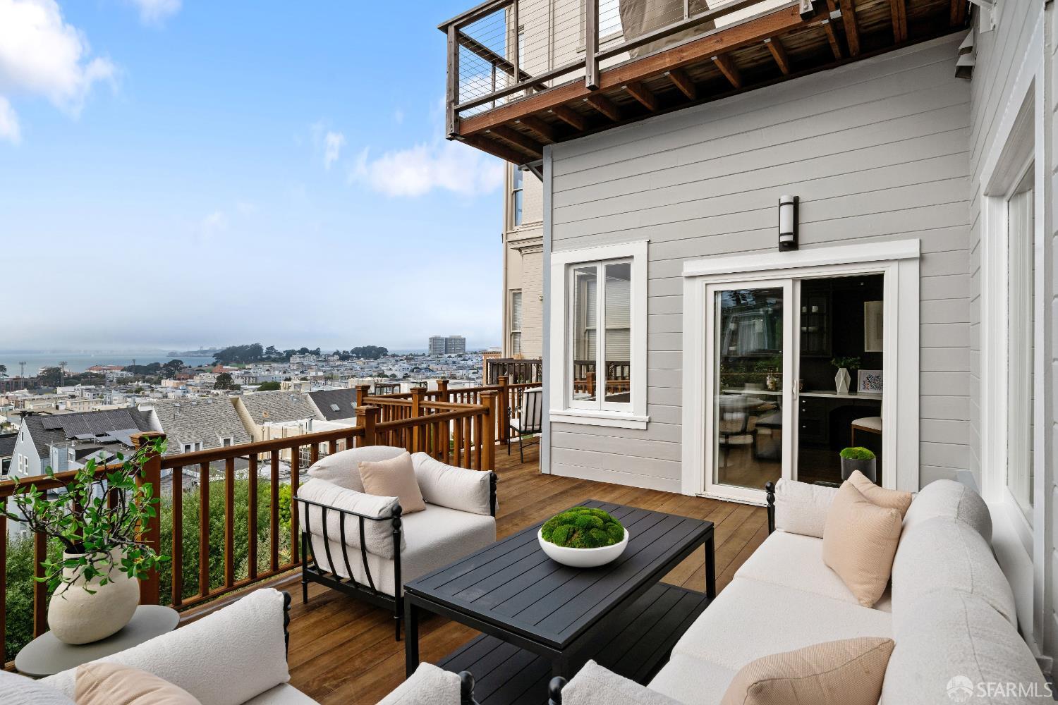 2186 Vallejo Street #1 — photo