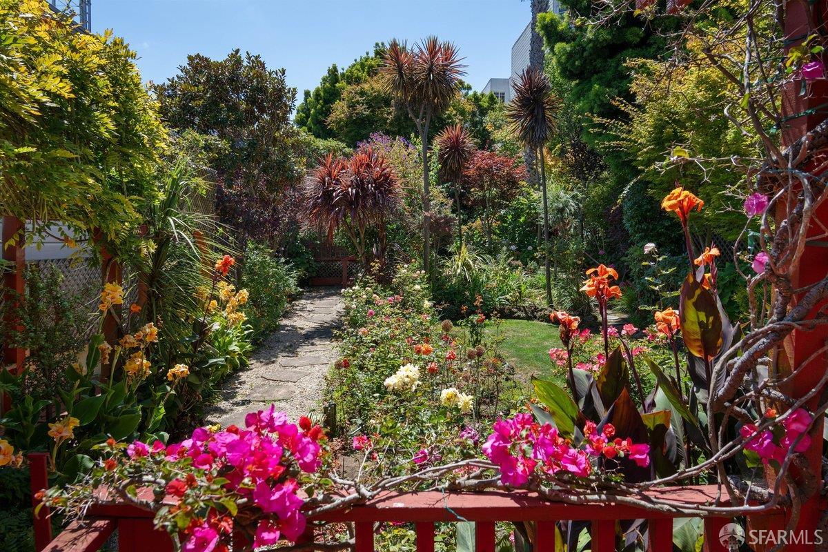 2441 Filbert Street — photo