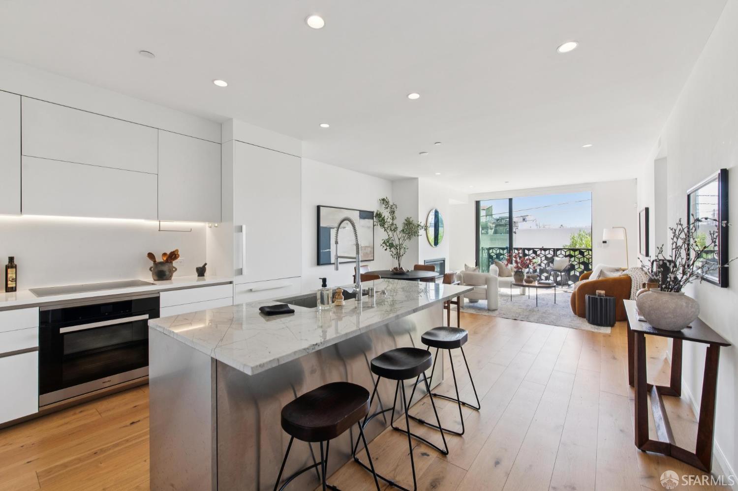 540 De Haro Street 203 — photo