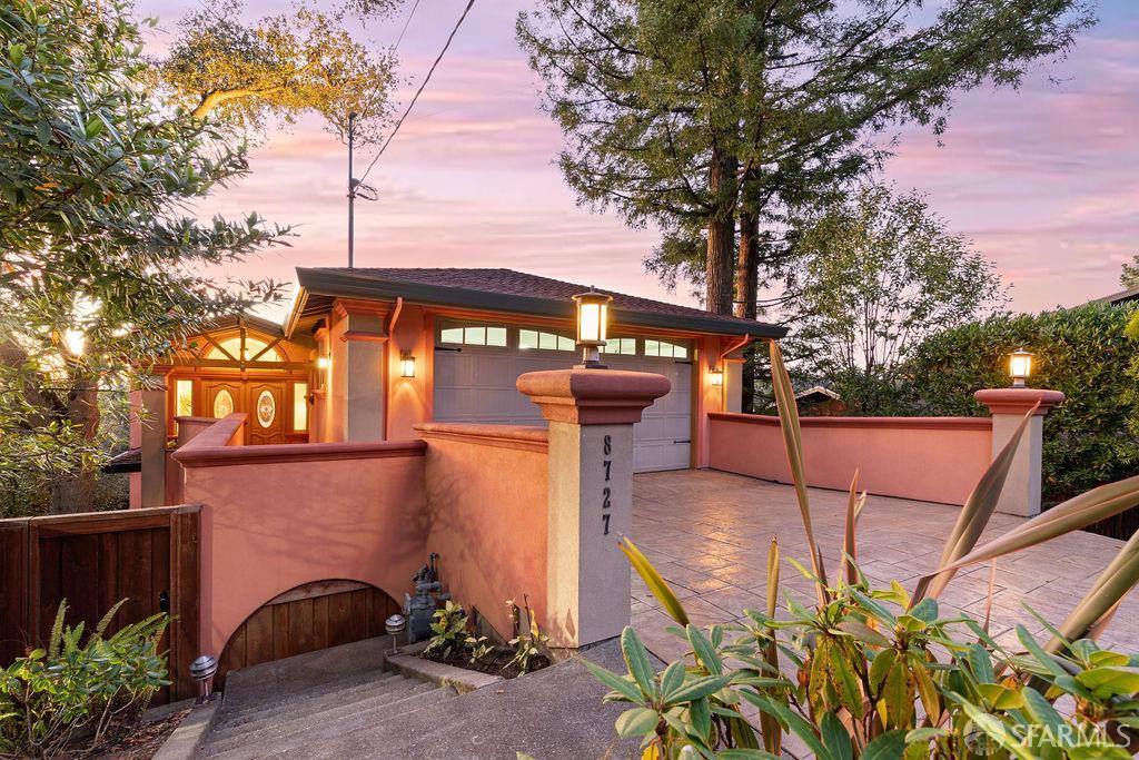 8727 Skyline Boulevard — photo