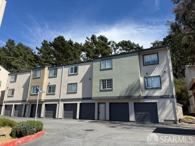 1010 San Antonio Circle 125 — photo