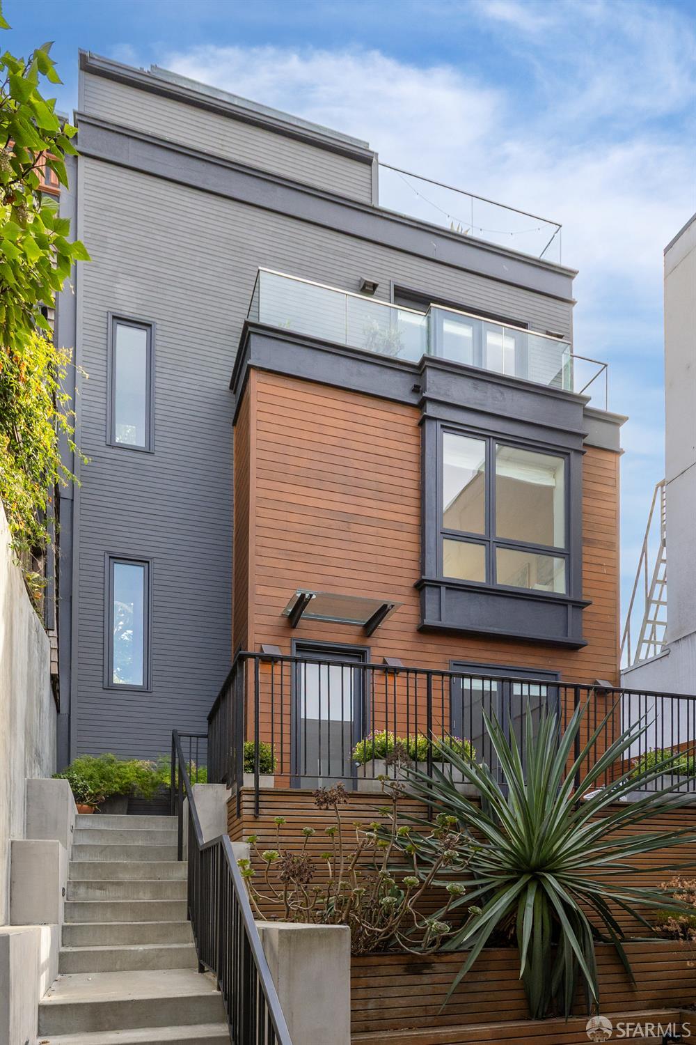 1269 Lombard Street #B — photo