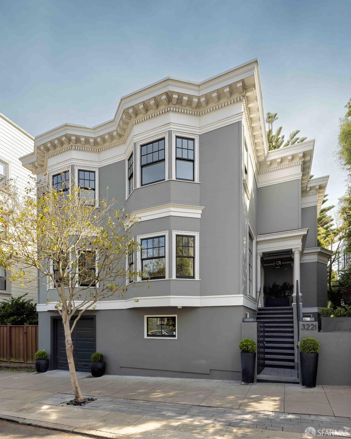 3221 Washington Street — photo