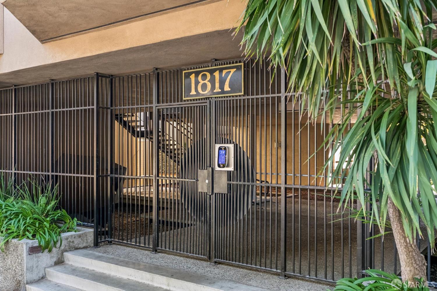 1817 California Street #2B — photo