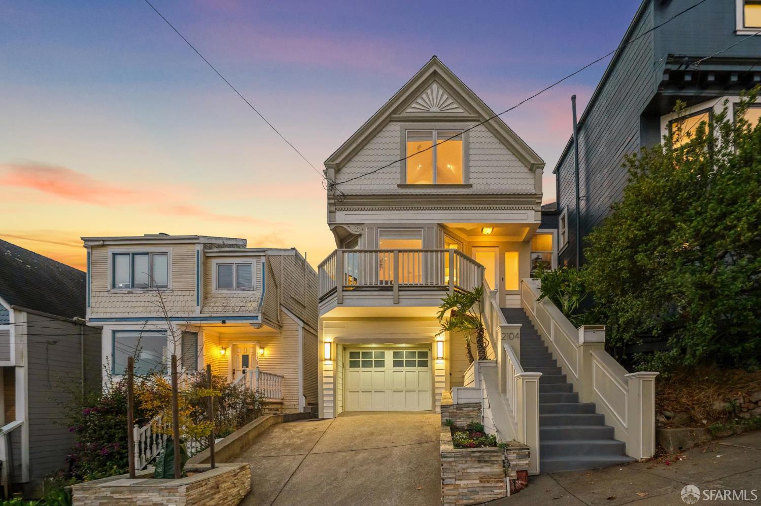 2104 Castro Street — photo
