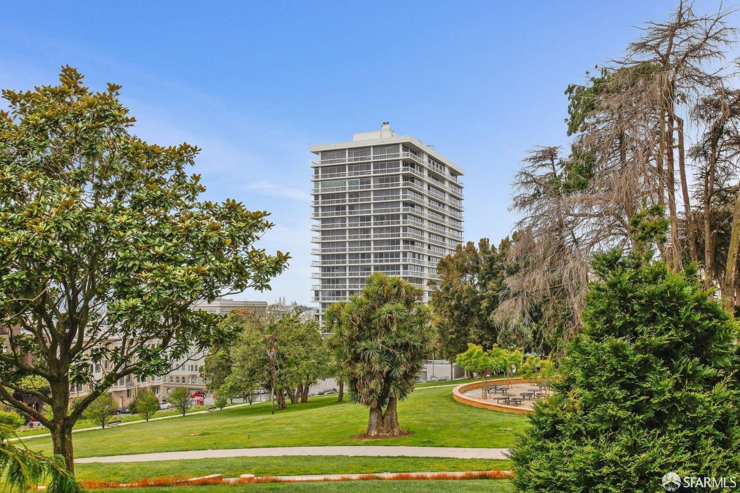 2200 Sacramento Street #207 — photo