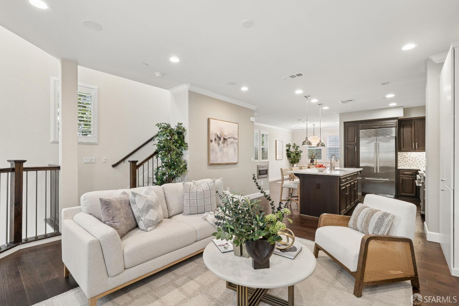 305 Jetty Drive — photo