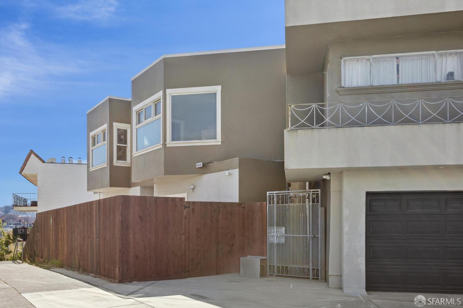 2 Lupine Avenue #B — photo