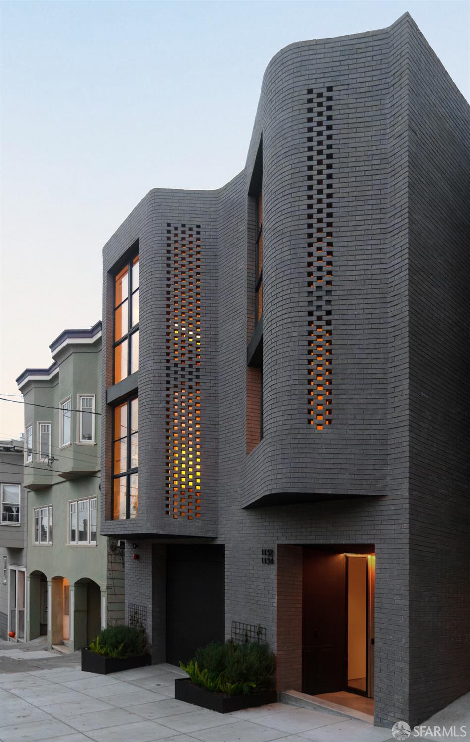 1132 Sanchez Street — photo