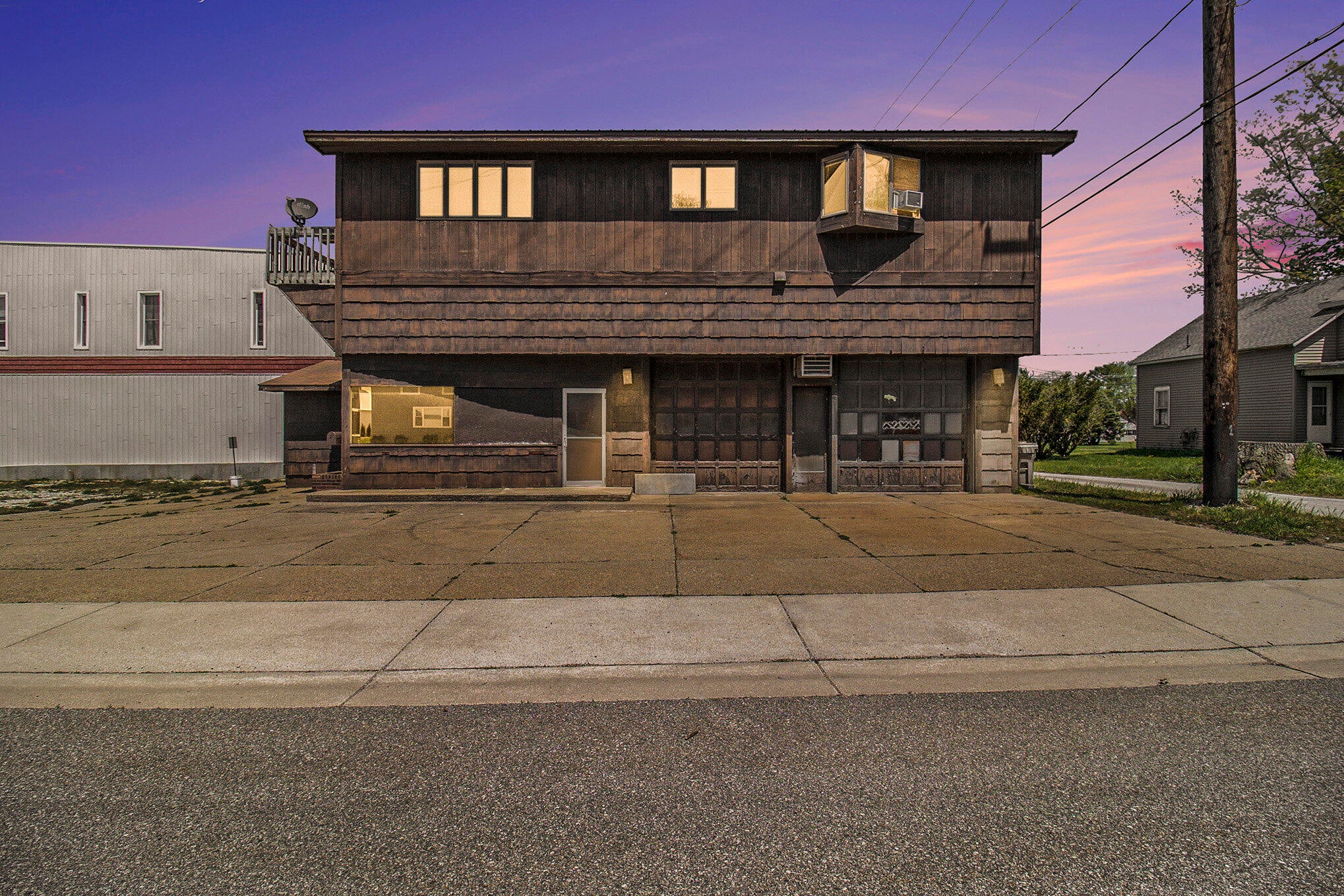 929 S Washington Avenue — photo