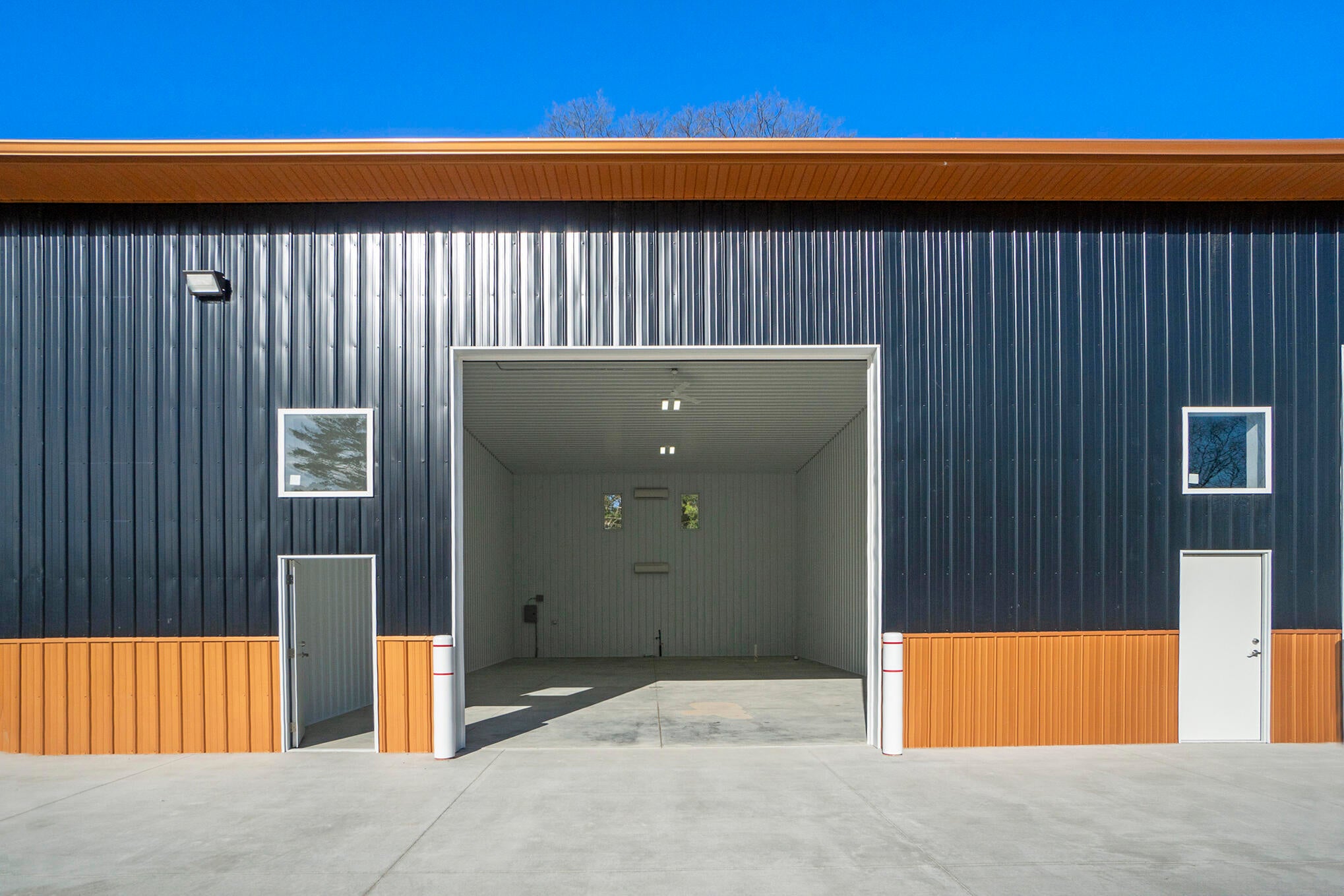 5070 Industrial Park Drive — photo