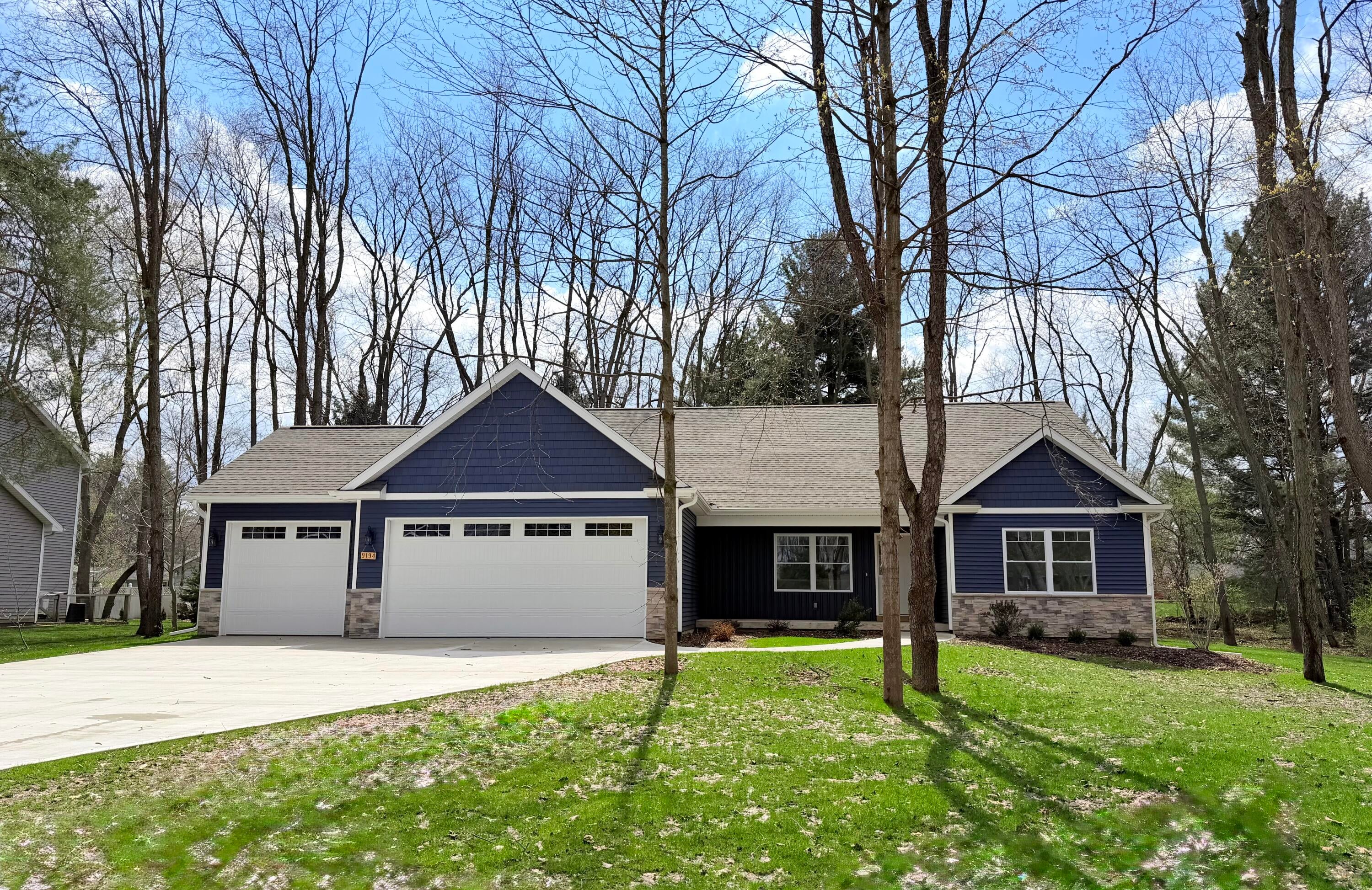9194 Kellie Lane — photo