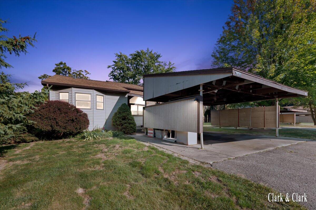 2630 Chatham Woods Drive SE — photo