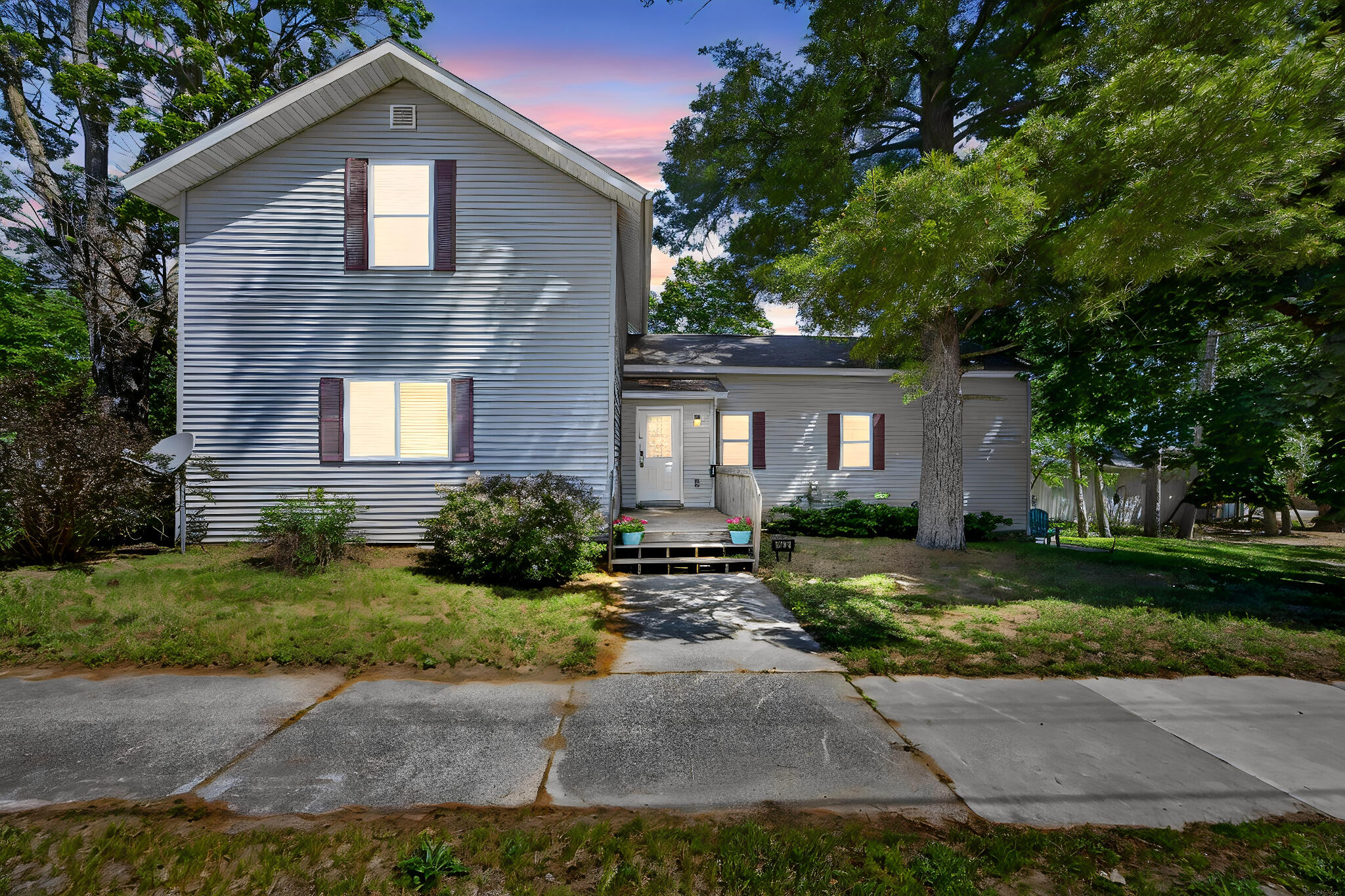 124 W Madison Street — photo