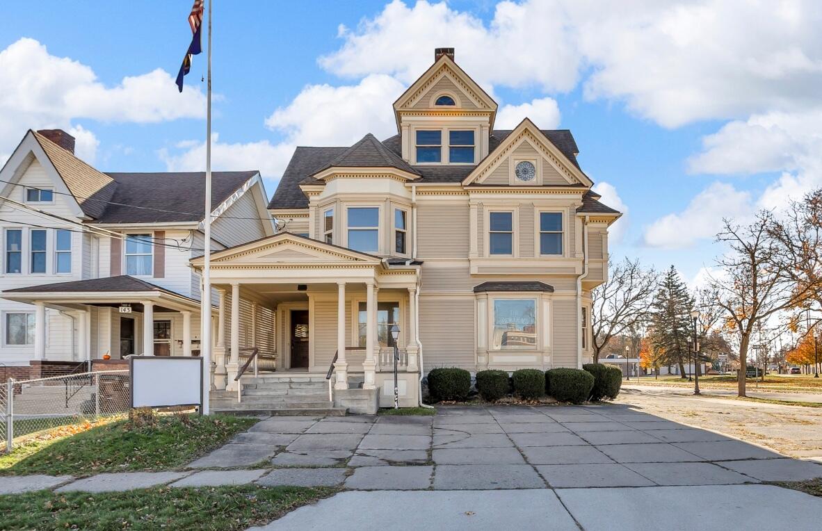 601 S Jackson Street — photo