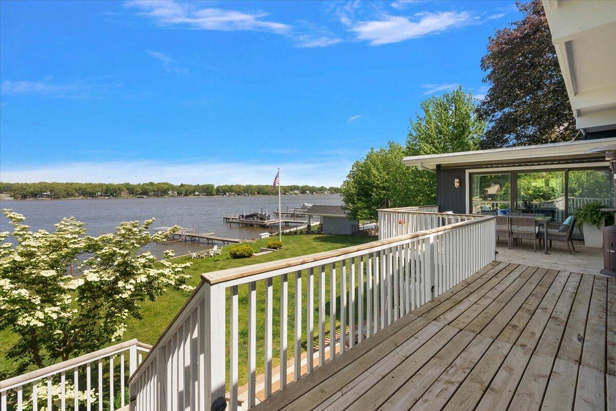 437 Graafschap Road — photo