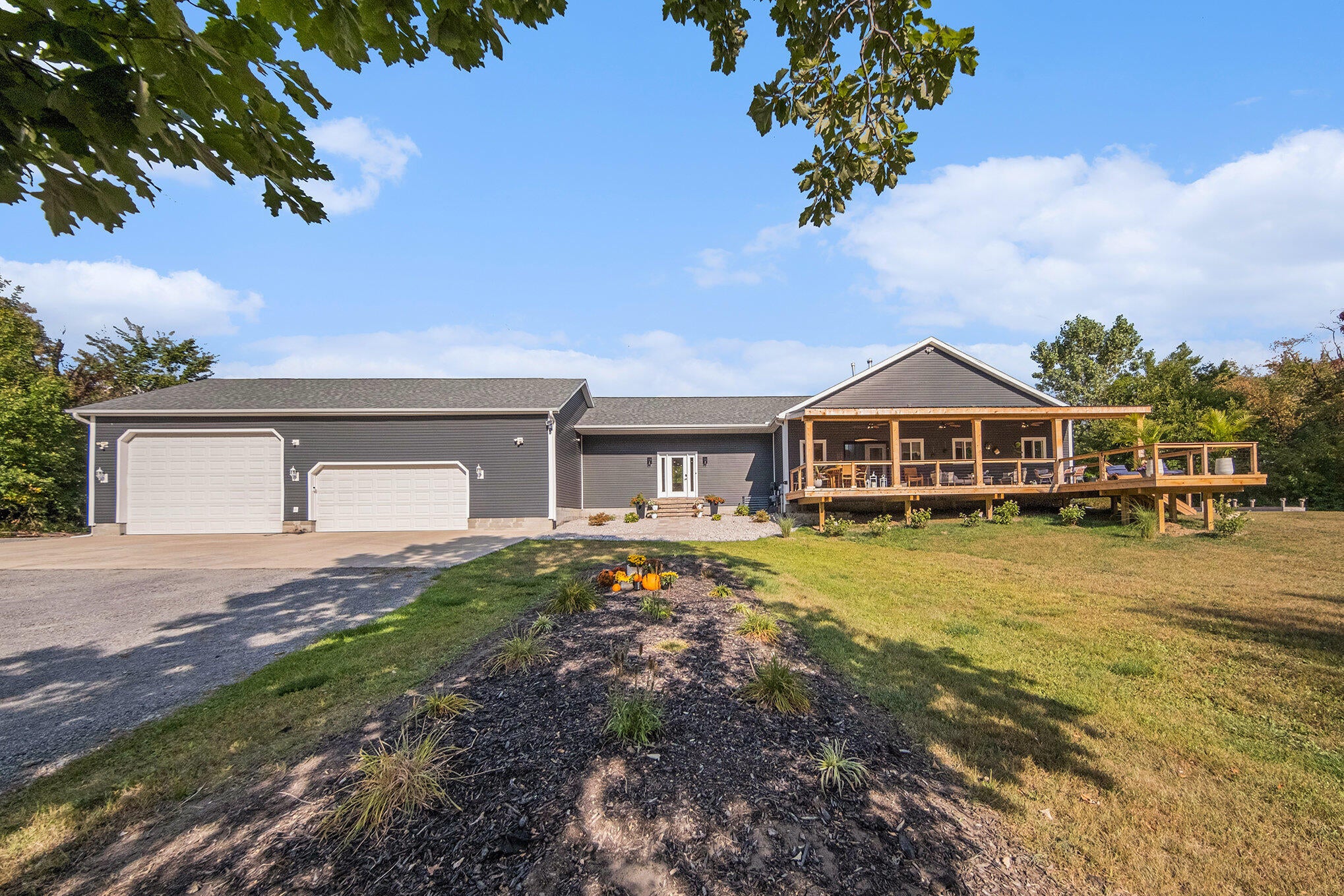 7914 Stony Lake Road — photo