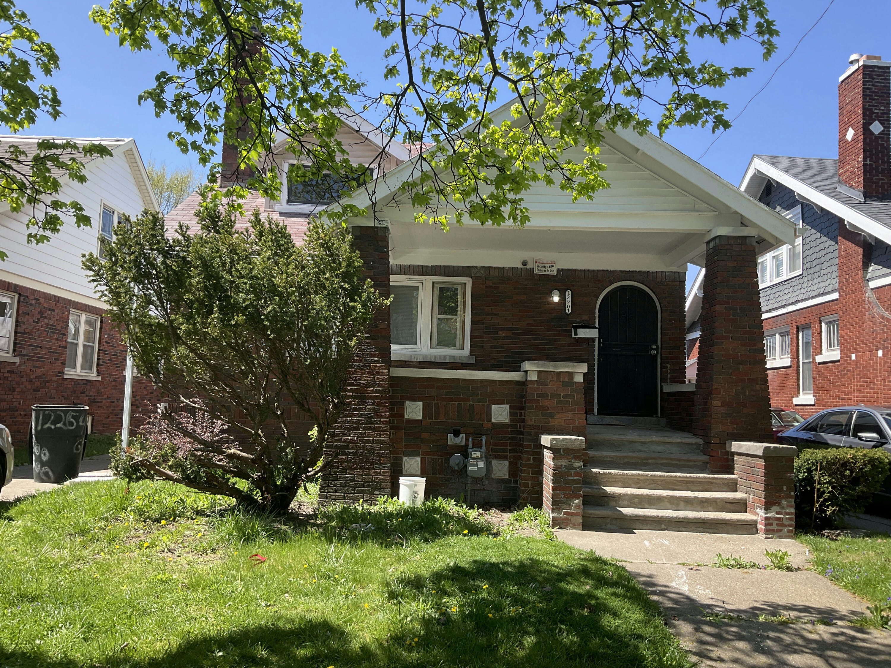 12701 Griggs Street — photo