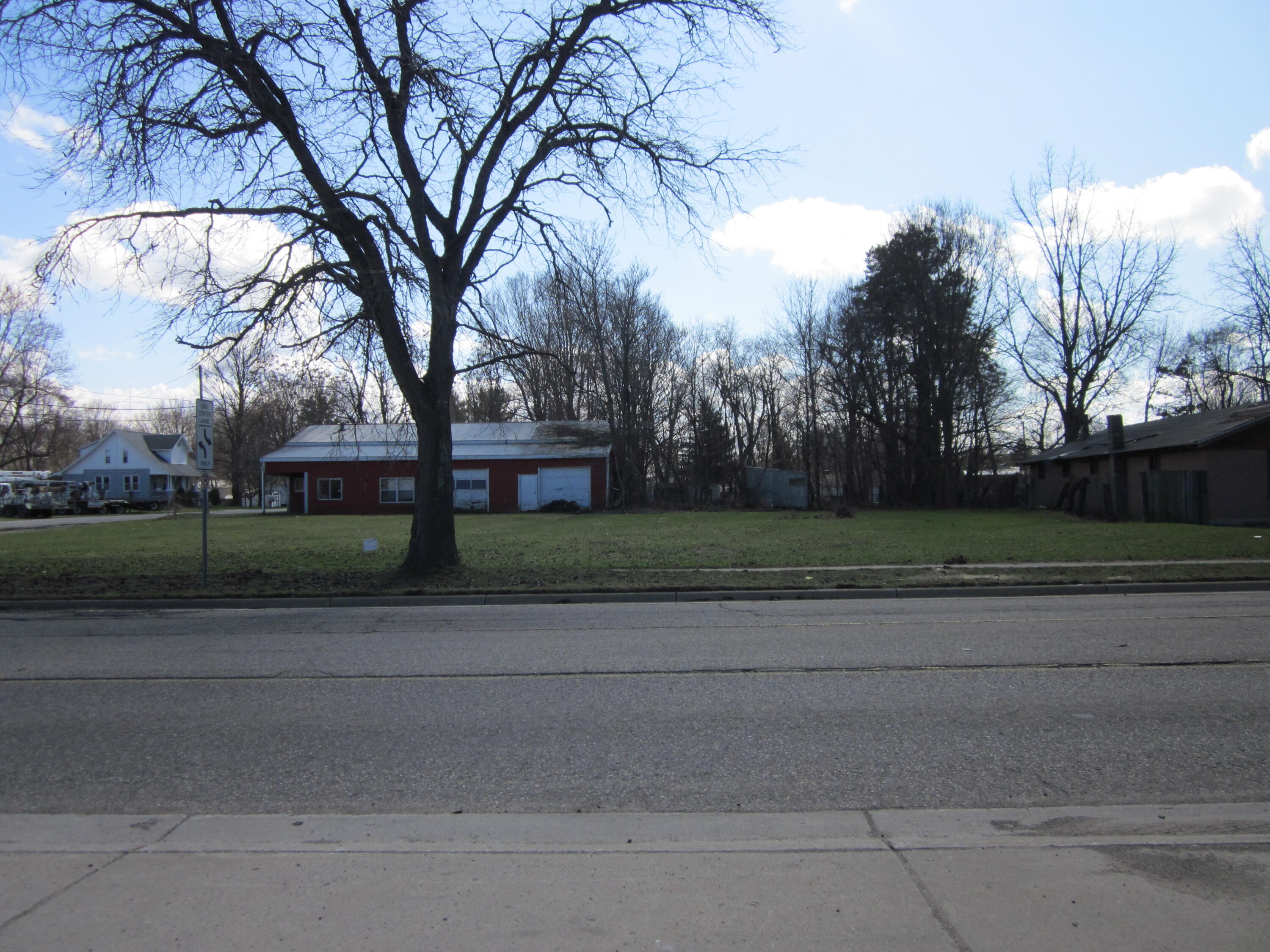 524 E Main Street — photo