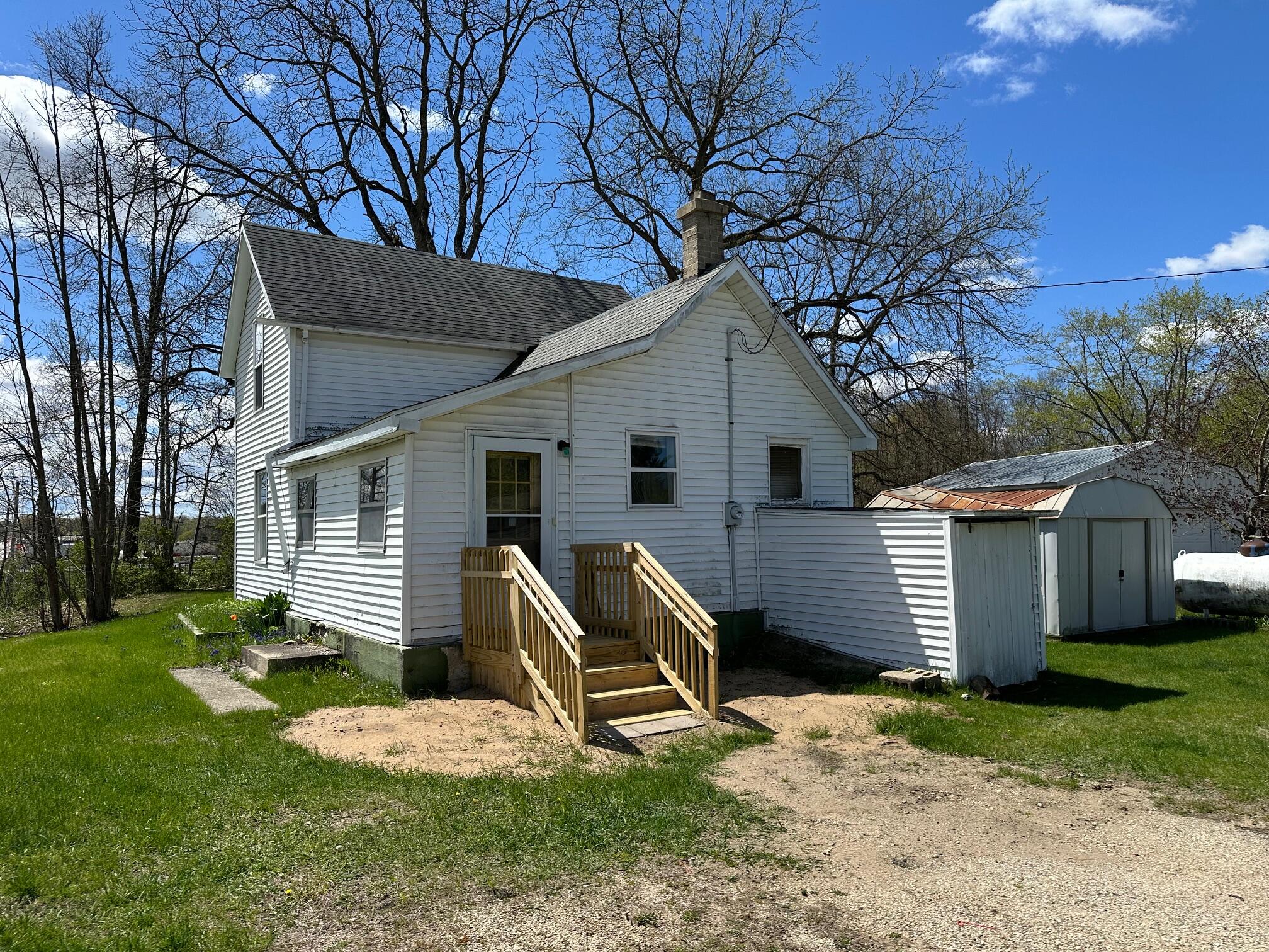 3593 S Maple Island Road — photo