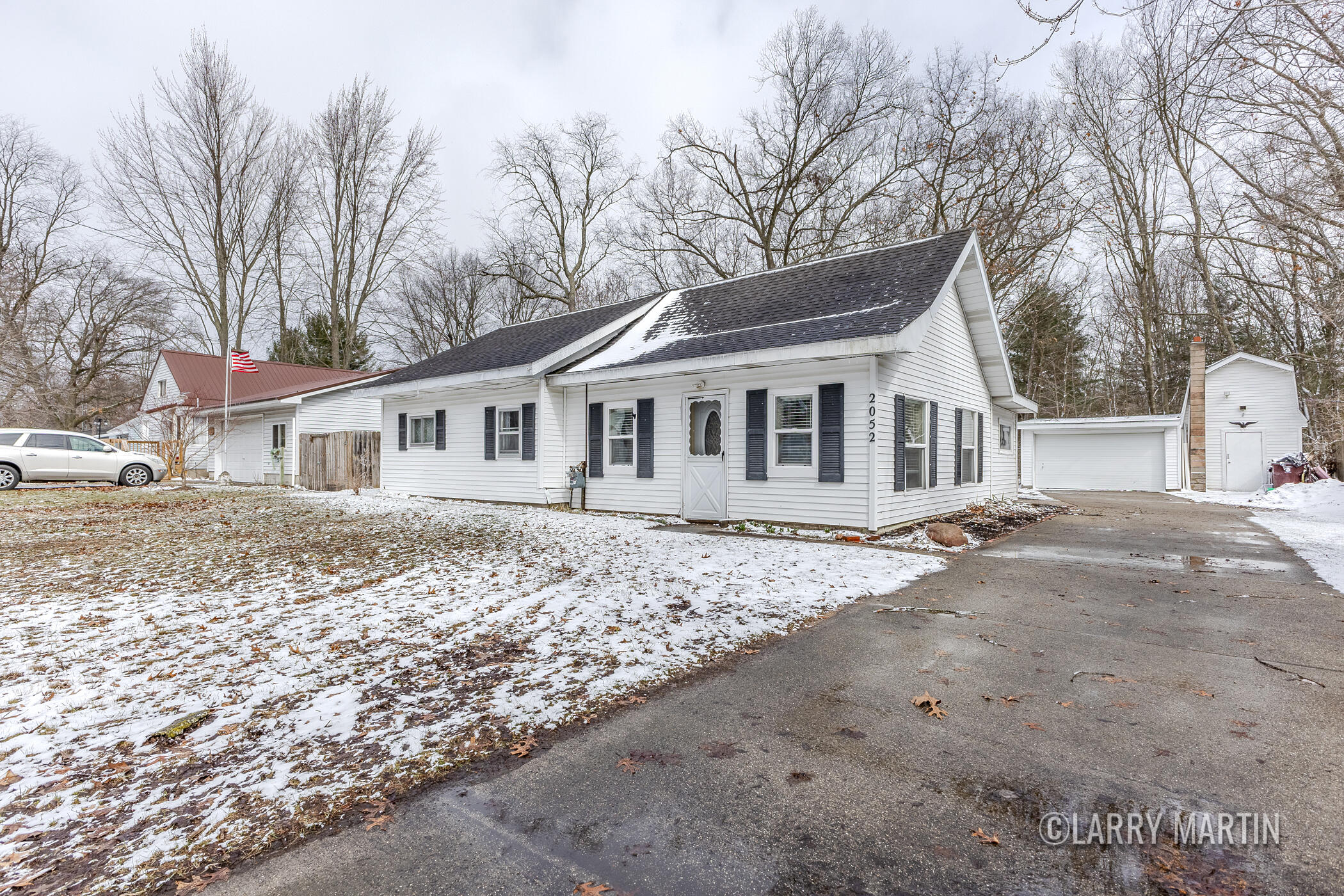 2052 Woodward Street — photo