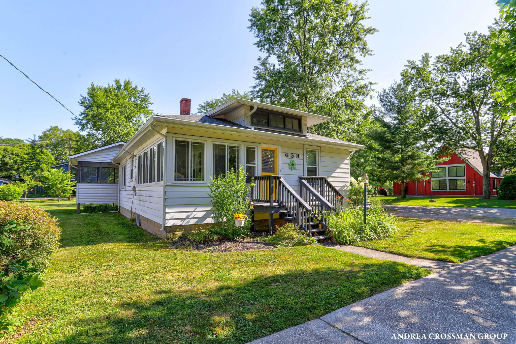 658 Allegan Street — photo
