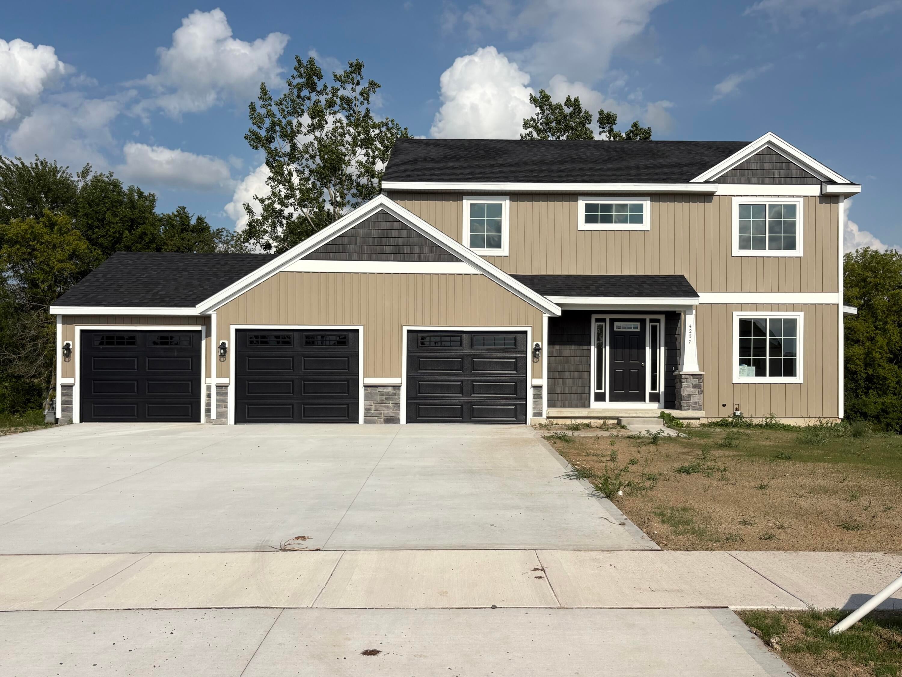 4257 Old Farm Drive — photo
