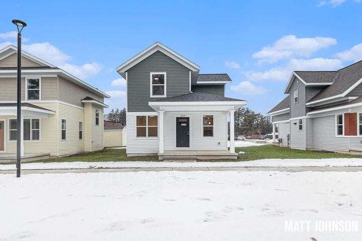 624 Hazen Street SE — photo