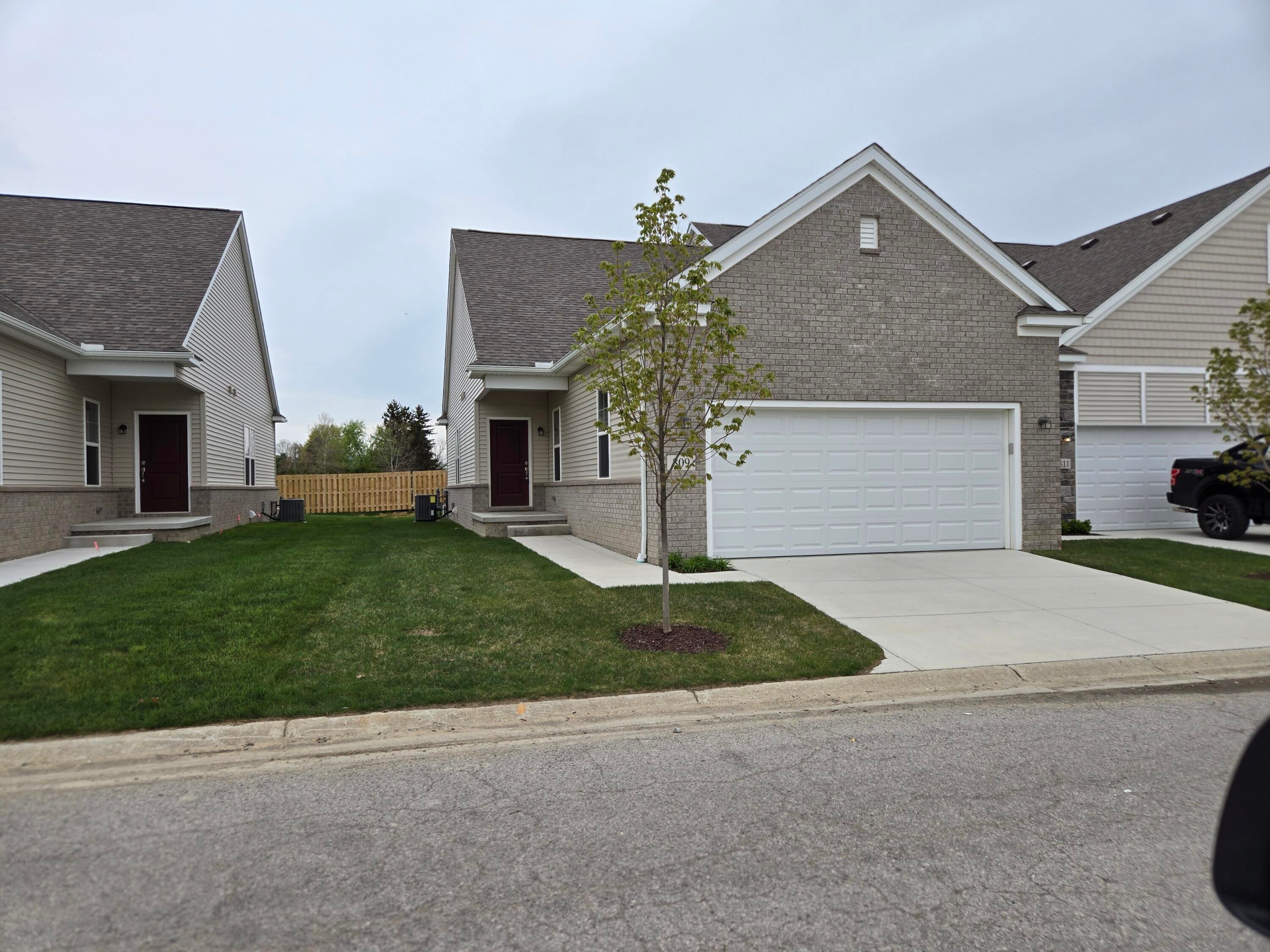 4270 Plum Village Circle — photo