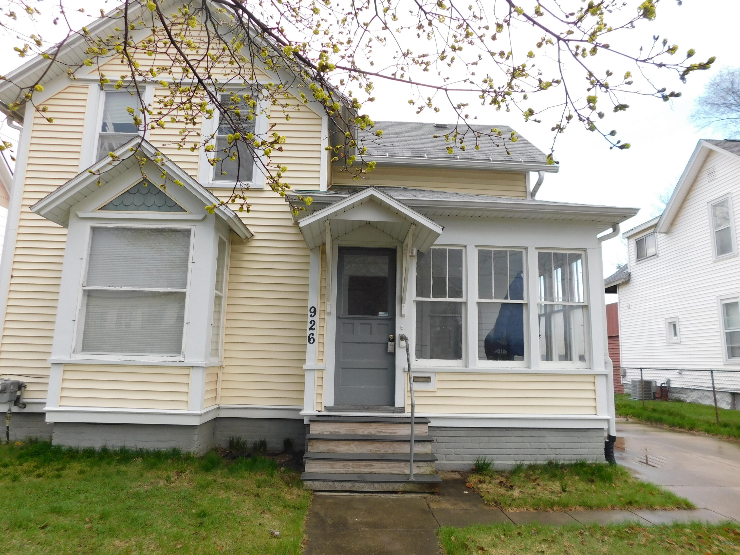 926 Cottage Avenue — photo