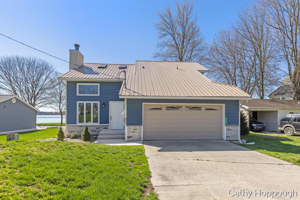 229 Ivason Drive — photo