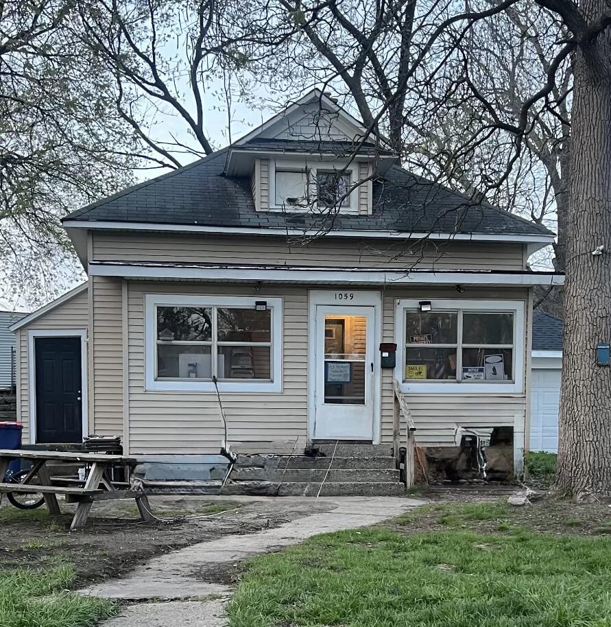 1059 Sherman Street SE — photo