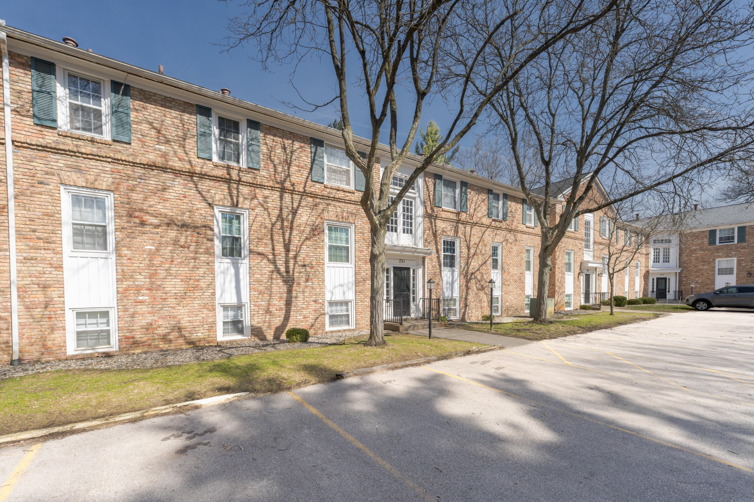 721 Whitcomb Street — photo