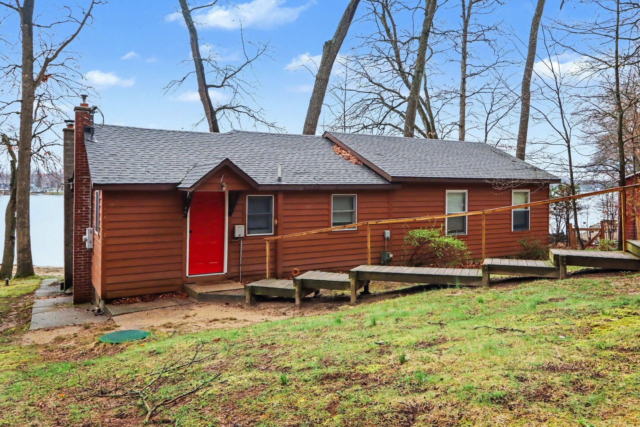 12015 Oakridge Road — photo